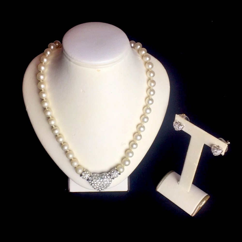 HEART CHOKER NECKLACE AND EARRINGS